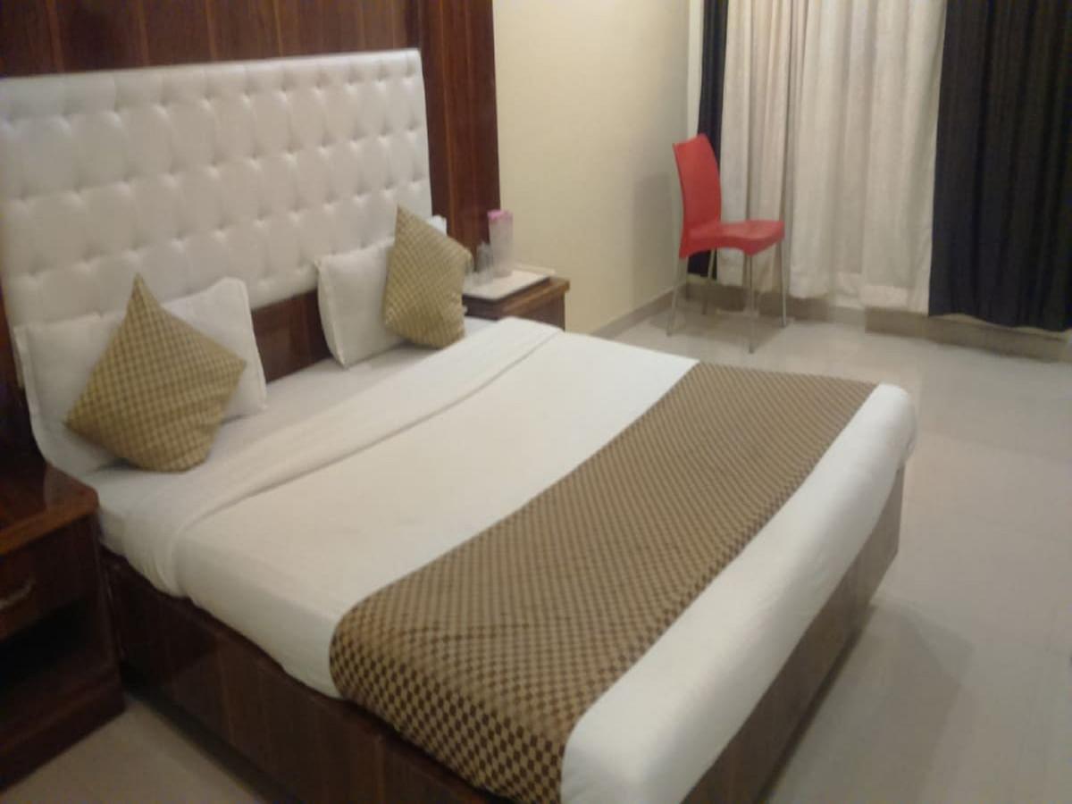 Hotel Shri Krishna Shirdi Exterior photo